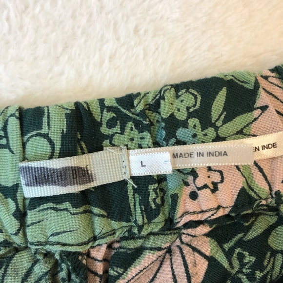 Kimchi Blue Green Tropical Print Chrissy Shorts Large - Picture 4 of 7